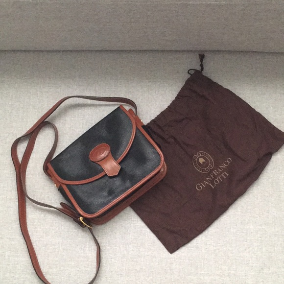 GianFranco Lotti Leather Shoulder Bag - Picture 1 of 2